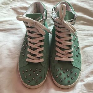 Steve Madden Mint Green Studden Sneakers Size 8.5